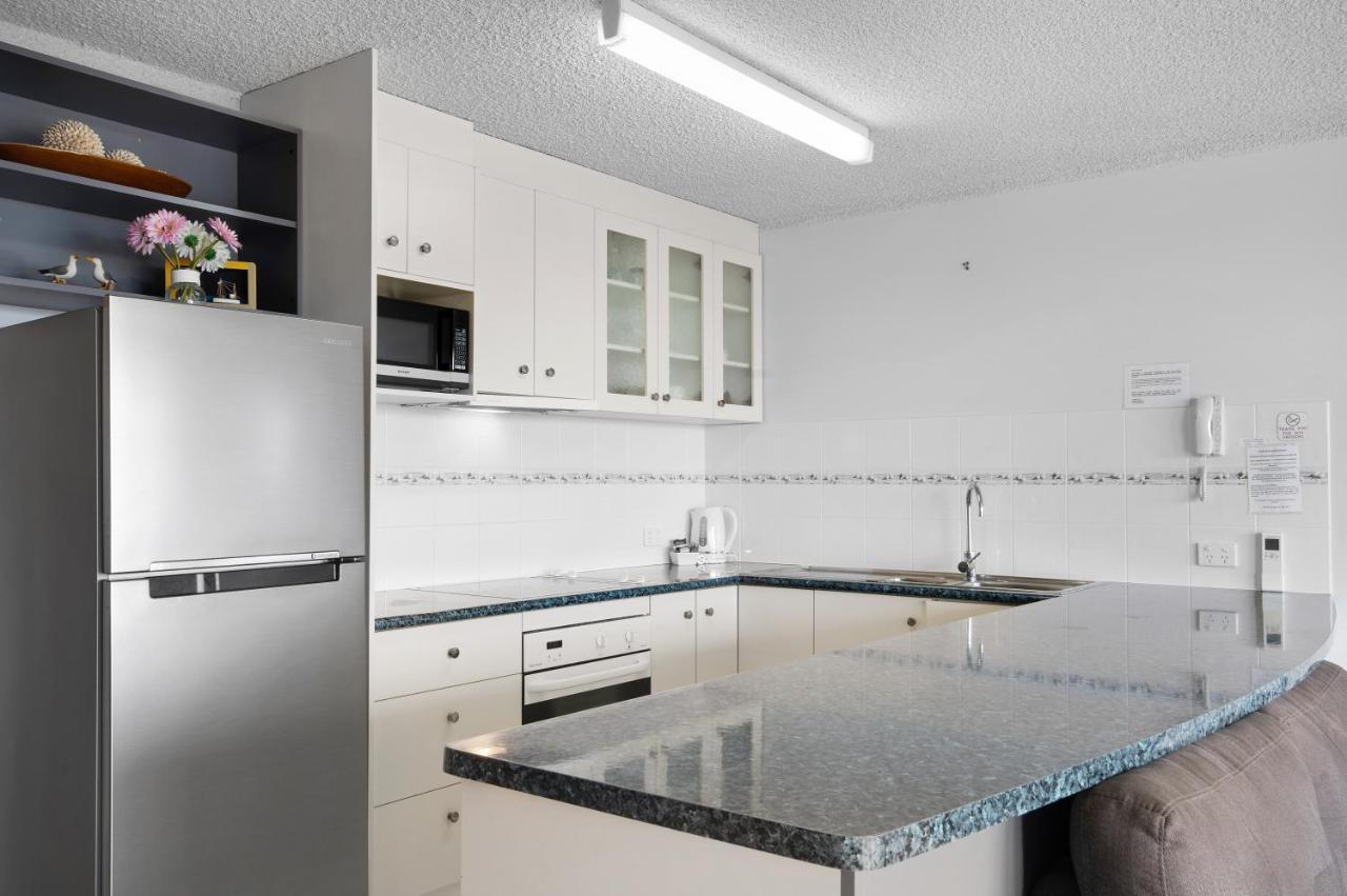 Capeview Apartments - Right On Kings Beach Caloundra Exterior foto