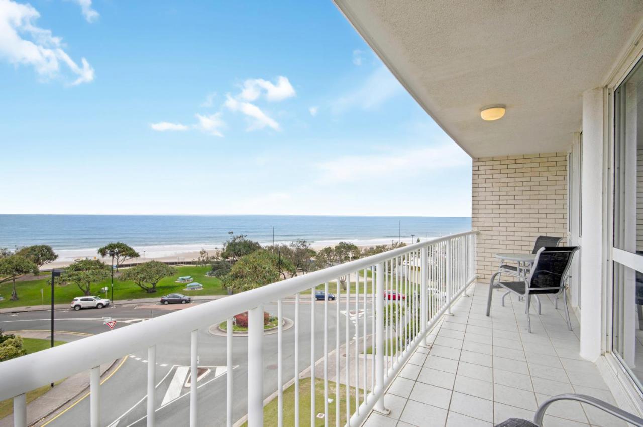 Capeview Apartments - Right On Kings Beach Caloundra Exterior foto
